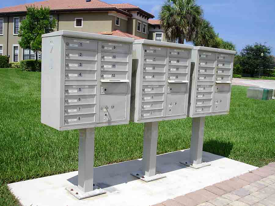 BELLA VITA Mail Boxes